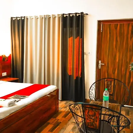 Hotel Golden House